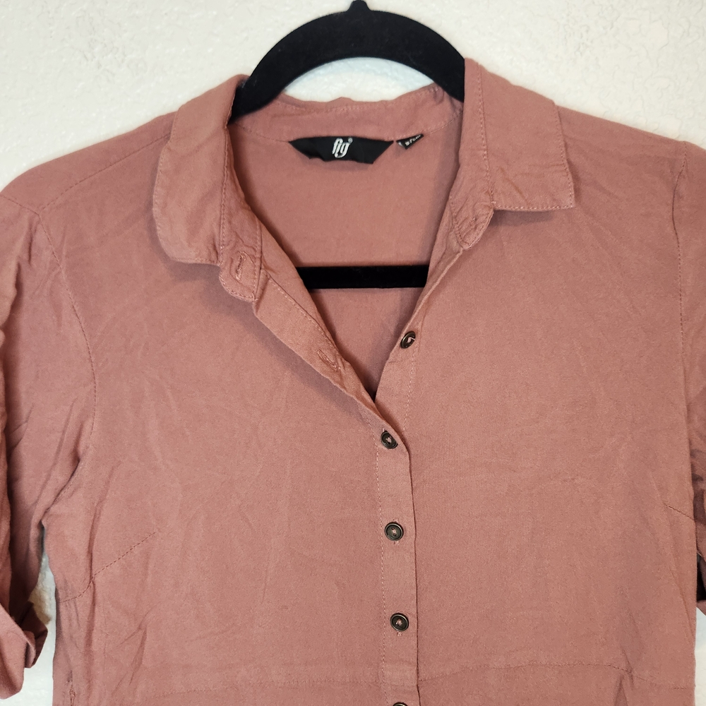 Figs Button-Front Shirt Dress in Dusty Rose - Picture 5 of 15